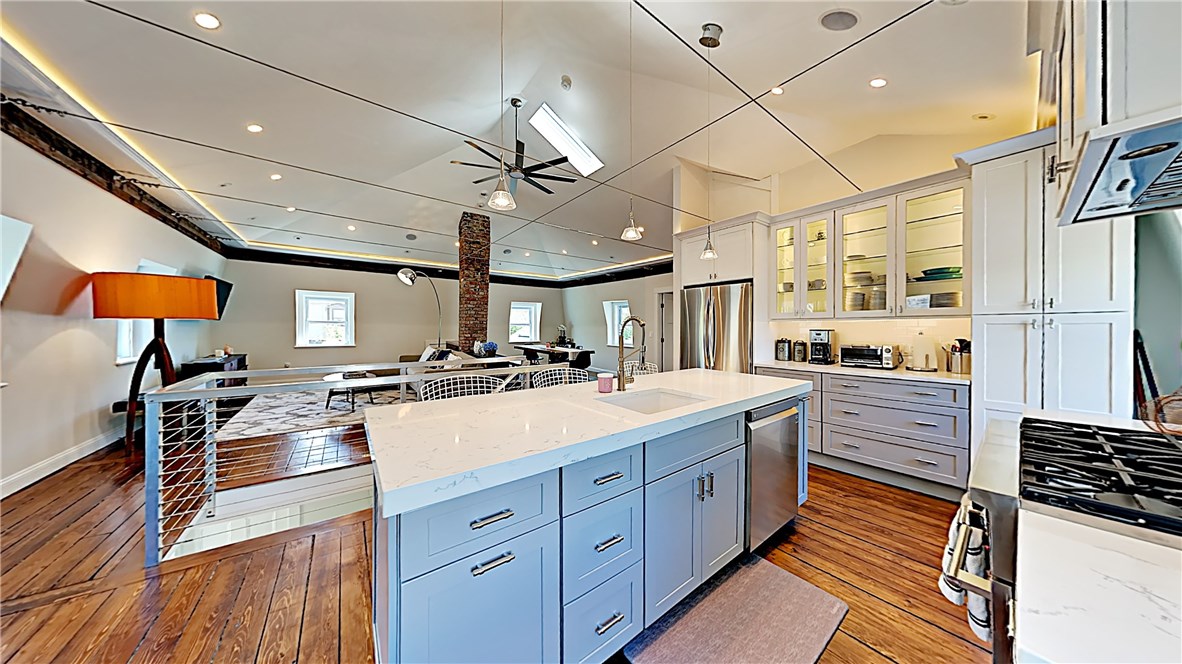 21 School Street, Unit 4 Newport, RI 02840 - Photo 7 of 34