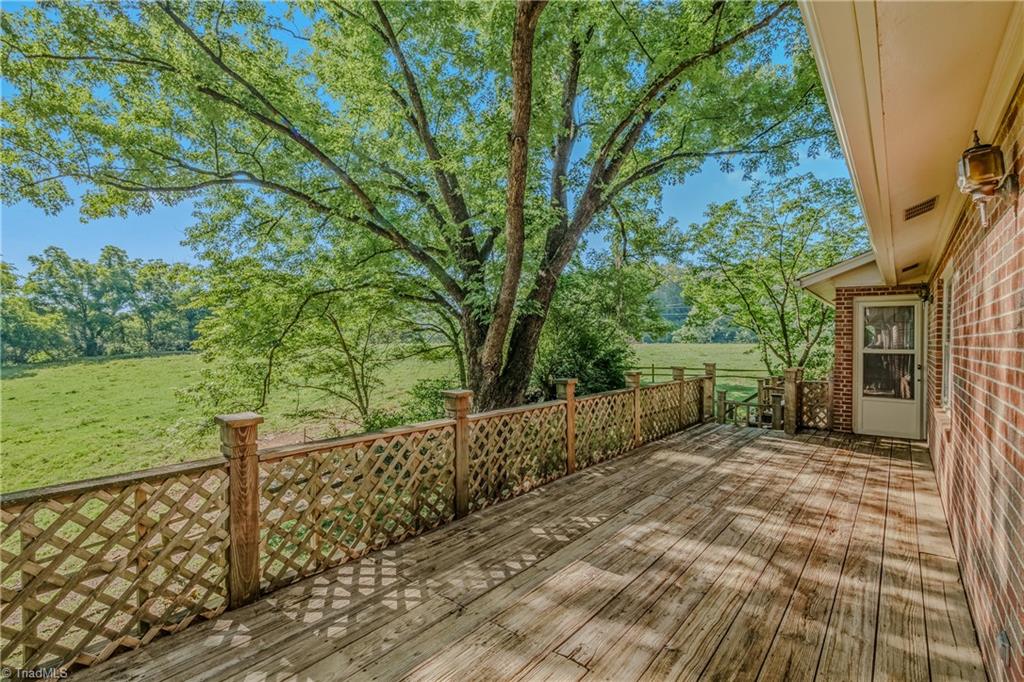 331 Sykes Dairy Road Mount Airy, NC 27030 - Photo 6 of 44