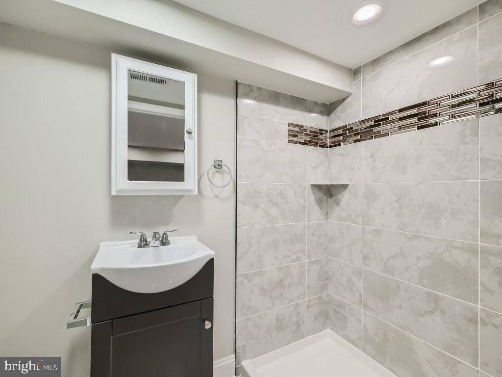 4413 Pen Lucy Road Baltimore, MD 21229 - Photo 10 of 11 Gallery Image 10