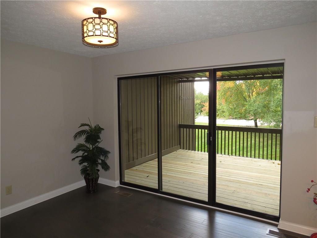 82 Lookout Ridge Drive Columbus, IN 47201 - Photo 5 of 22 Gallery Image 5