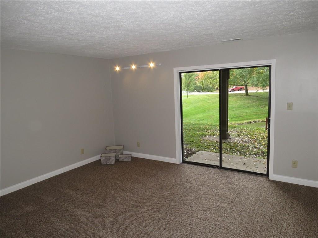 82 Lookout Ridge Drive Columbus, IN 47201 - Photo 9 of 22 Gallery Image 9