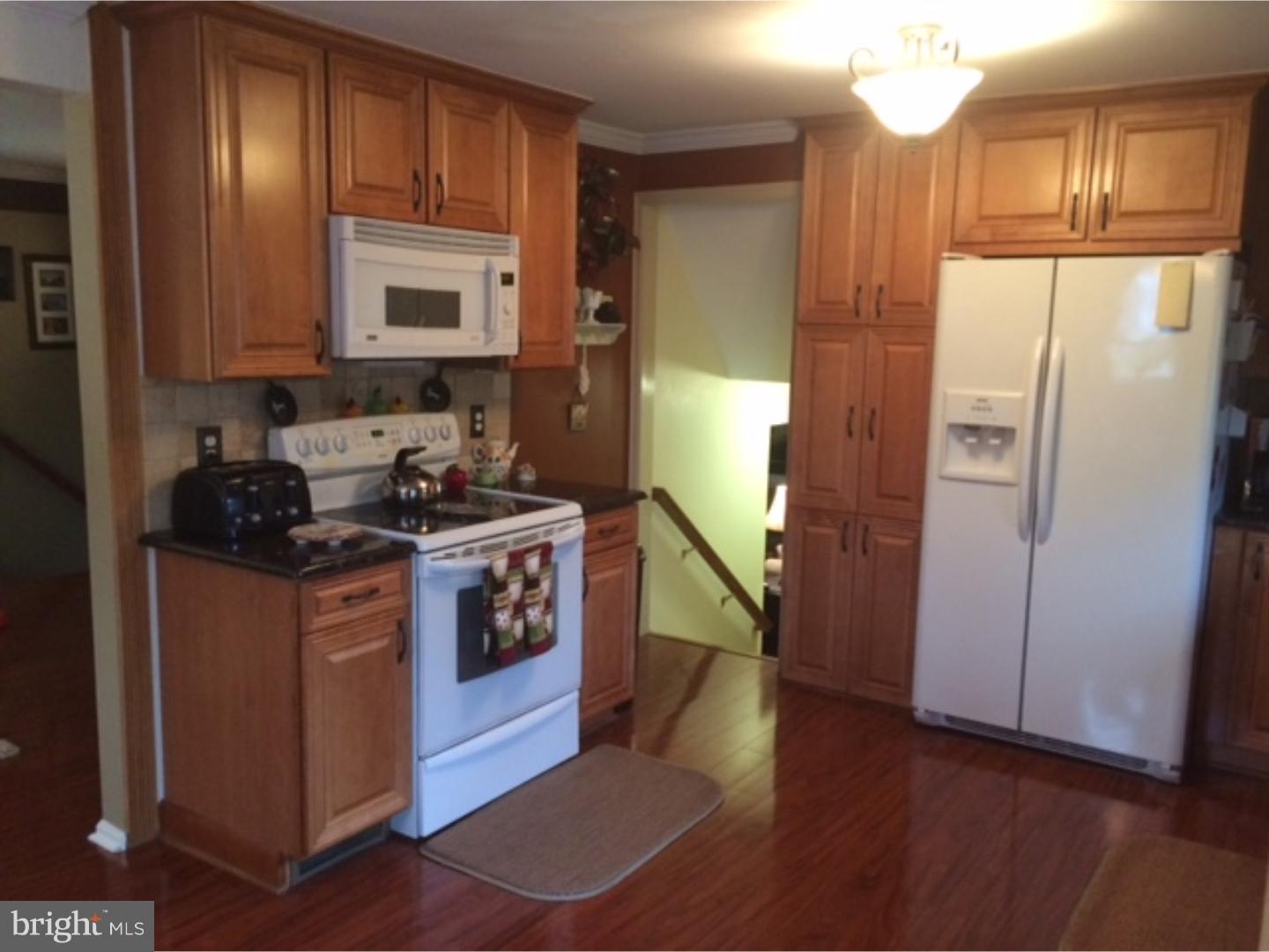 27 Over Road Feasterville-Trevose, PA 19053 - Photo 5 of 23 Kitchen