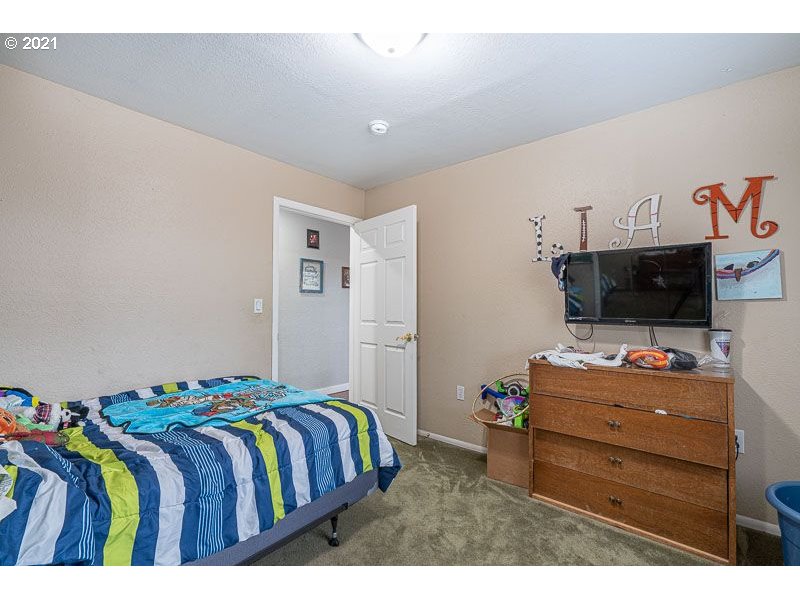 403 Hrubetz Road Southeast Salem, OR 97302 - Photo 11 of 27 Gallery Image 11