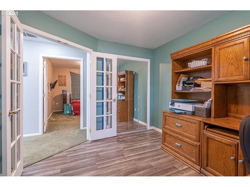403 Hrubetz Road Southeast Salem, OR 97302 - Photo 15 of 27 Gallery Image 15