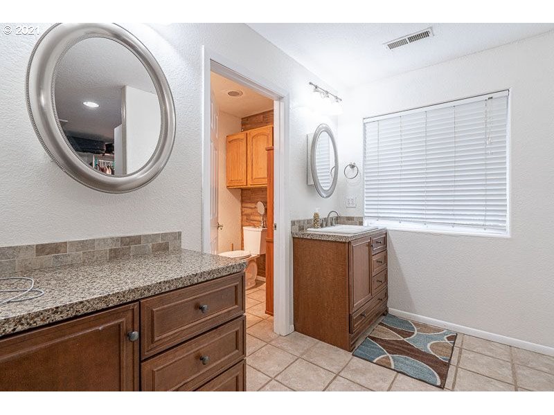 403 Hrubetz Road Southeast Salem, OR 97302 - Photo 22 of 27 Gallery Image 22