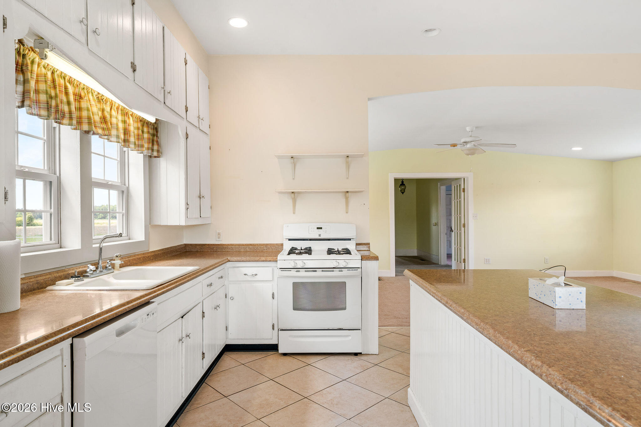 1352 Cornwallis Road Rose Hill, NC 28458 - Photo 20 of 42