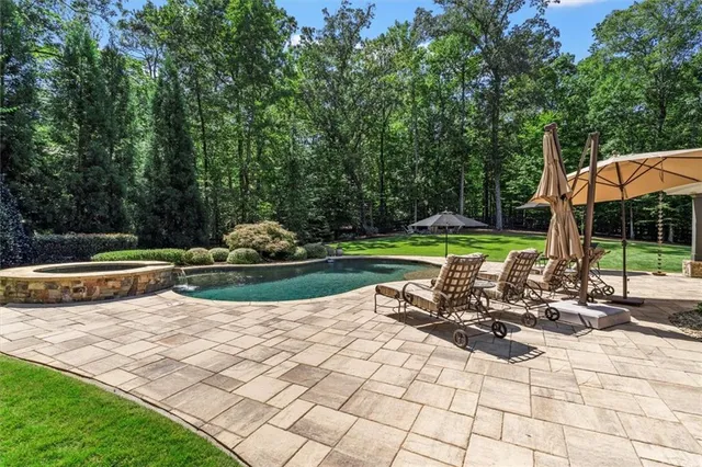 $2,289,000 | 110 Manor Ridge Drive, Woodstock, GA 30188