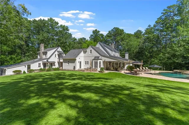 $2,289,000 | 110 Manor Ridge Drive, Woodstock, GA 30188