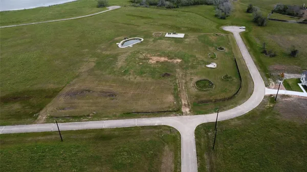 $299,000 | 225 Cripple Creek Lane, Angleton, TX 77515