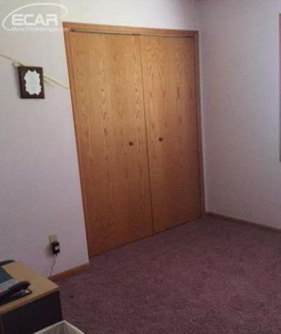 4423 Van Slyke Road Flint, MI 48507 - Photo 11 of 18 21189592-10.JPG