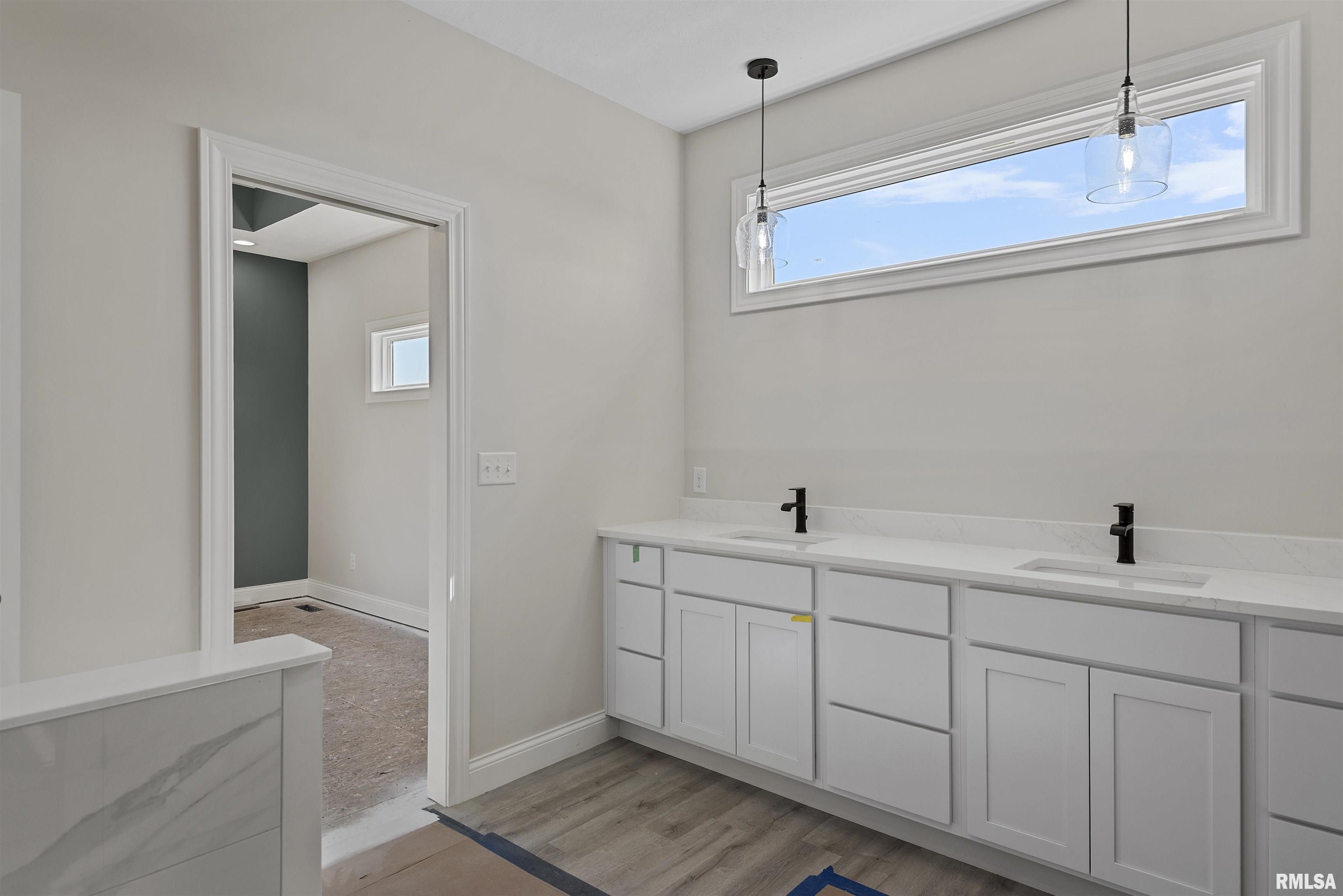 404 Sundown Lane Chatham, IL 62629 - Photo 20 of 42