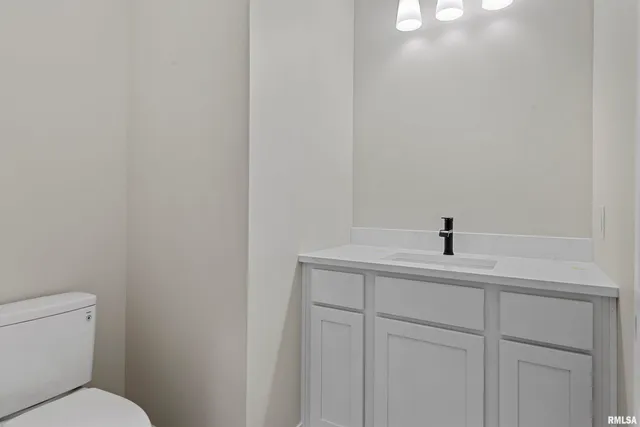 $549,900 | 404 Sundown Lane, Chatham, IL 62629