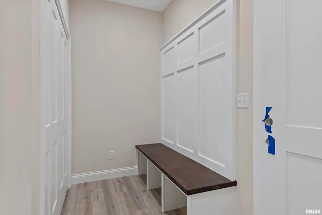 $549,900 | 404 Sundown Lane, Chatham, IL 62629