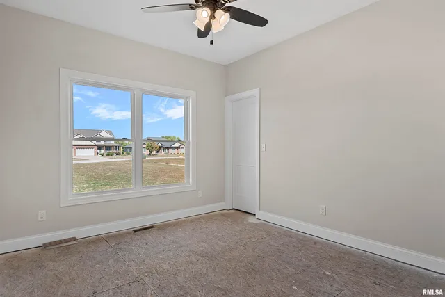 $549,900 | 404 Sundown Lane, Chatham, IL 62629