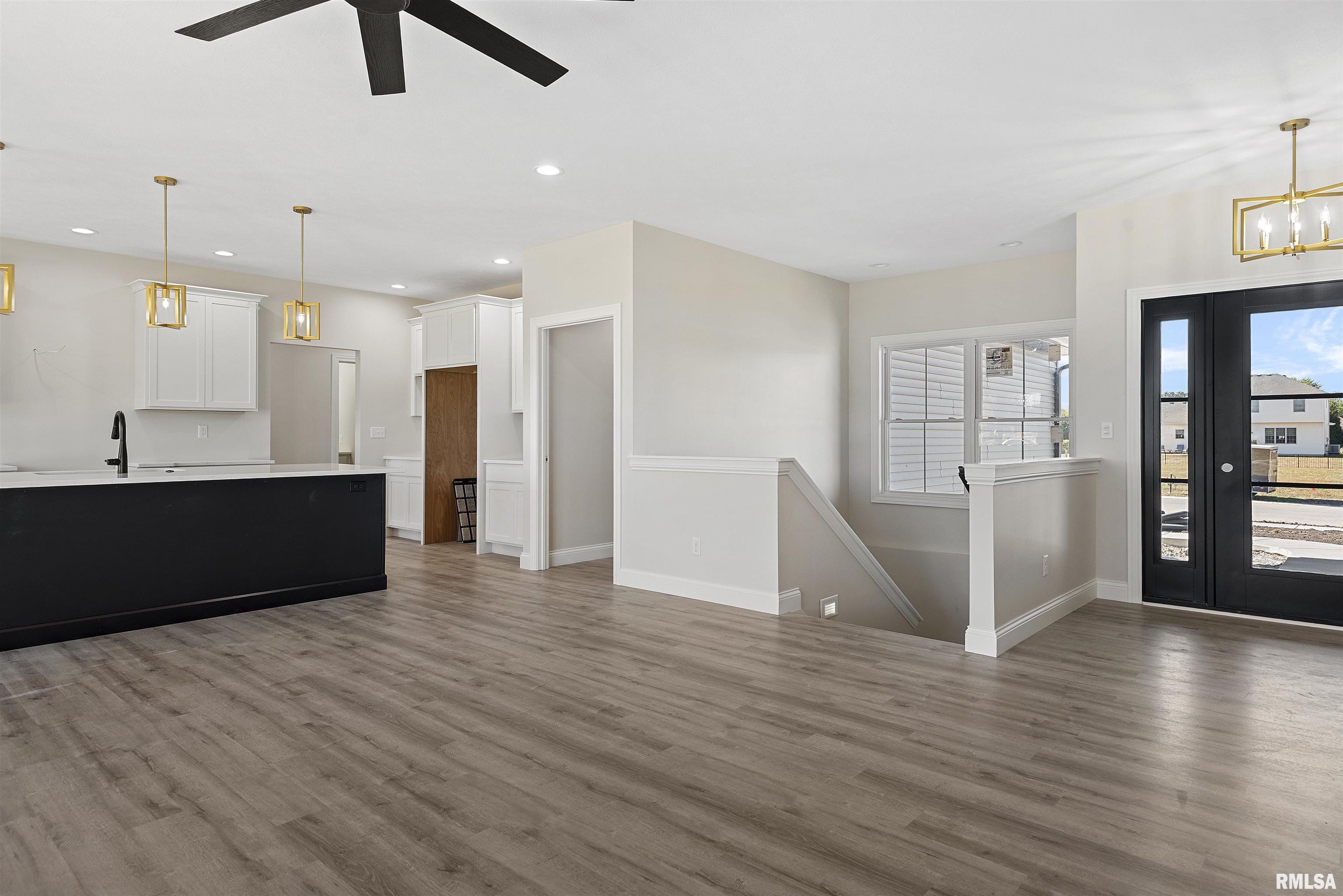 404 Sundown Lane Chatham, IL 62629 - Photo 6 of 42