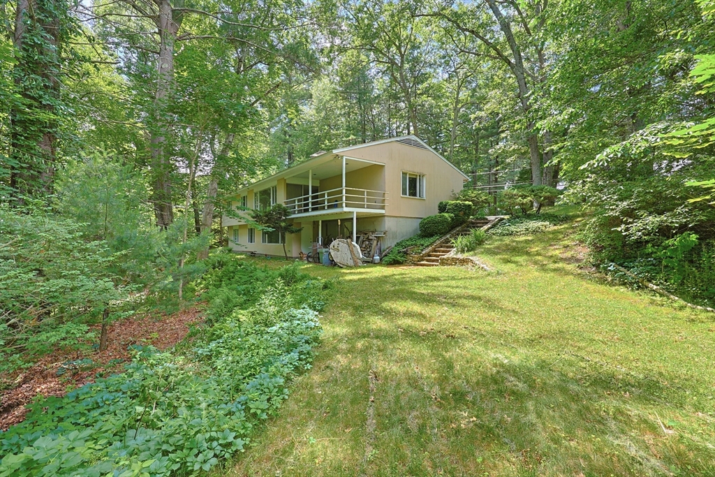 37 Oxbow Road Wayland, MA 01778 - Photo 3 of 20