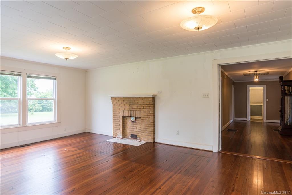 21831 Torrence Chapel Road Cornelius, NC 28031 - Photo 4 of 24 Gallery Image 4