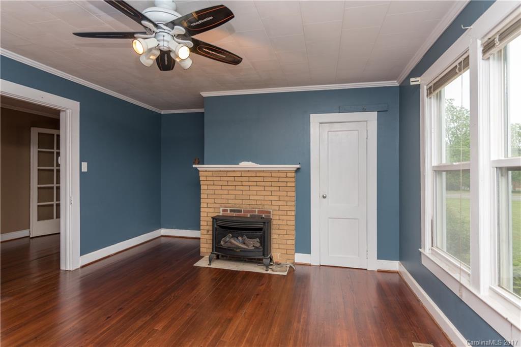 21831 Torrence Chapel Road Cornelius, NC 28031 - Photo 9 of 24 Gallery Image 9