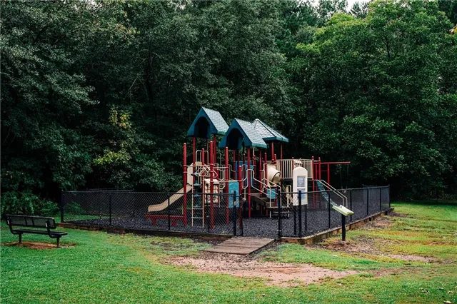 $563,405 | 165 Brandle Rose Way, Hoschton, GA 30548