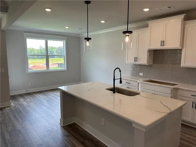 $563,405 | 165 Brandle Rose Way, Hoschton, GA 30548