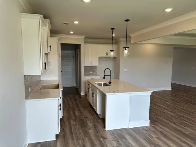 $563,405 | 165 Brandle Rose Way, Hoschton, GA 30548