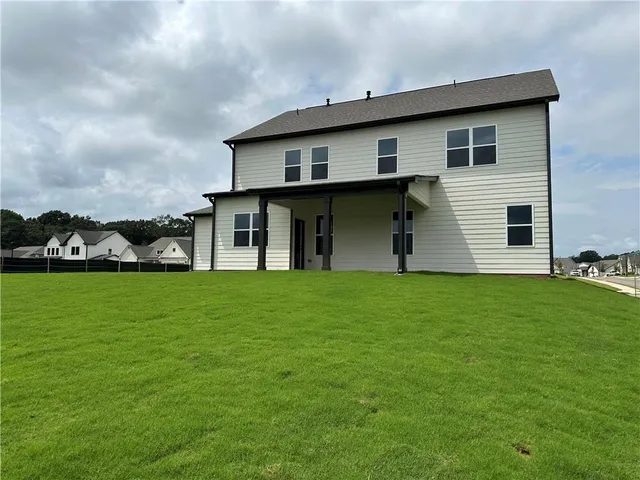 $563,405 | 165 Brandle Rose Way, Hoschton, GA 30548