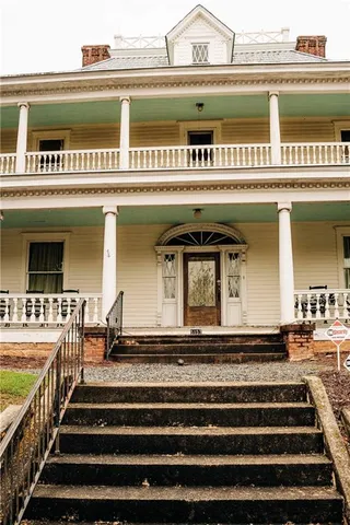 $563,405 | 165 Brandle Rose Way, Hoschton, GA 30548