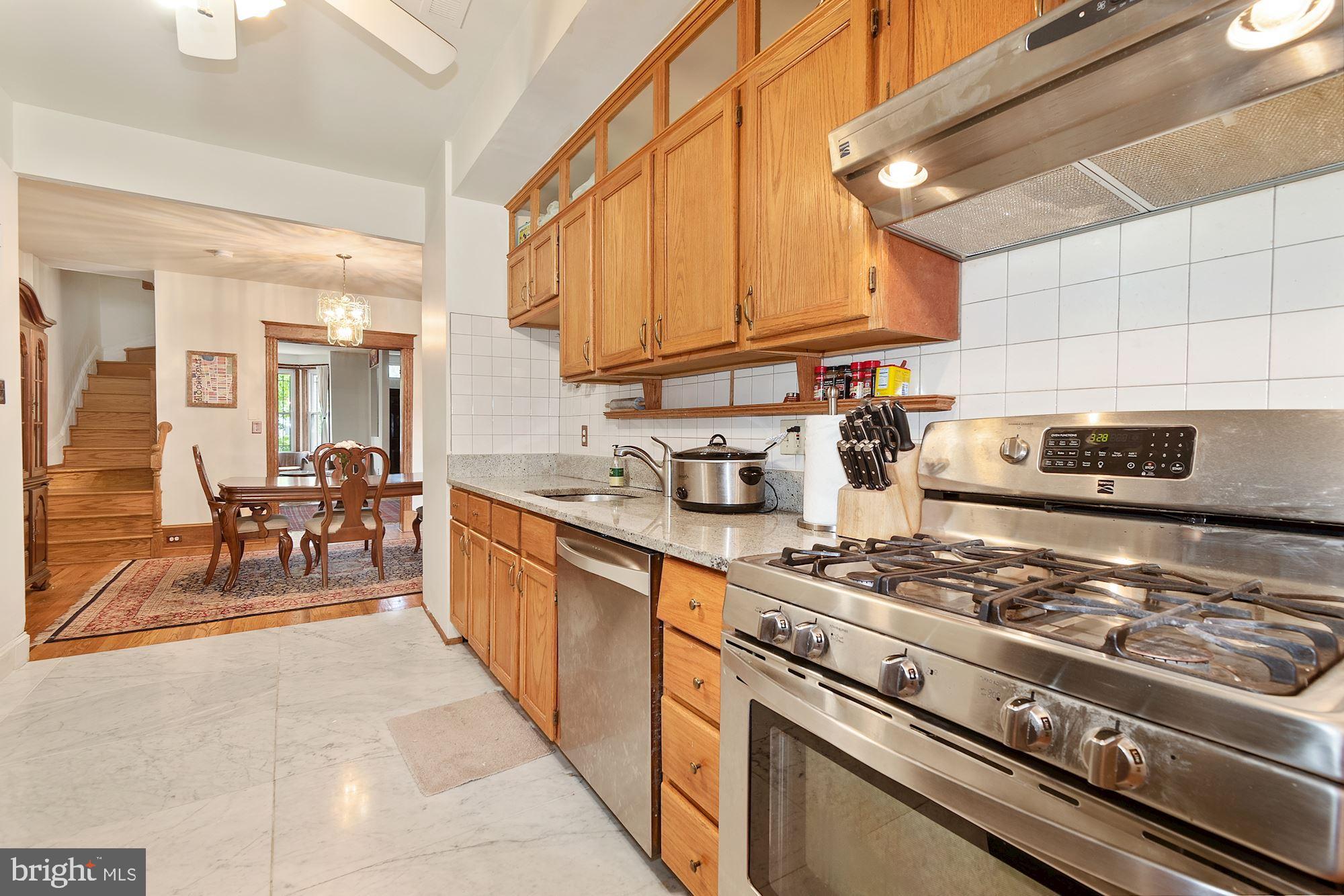 153 Randolph Place Northwest Washington, DC 20001 - Photo 14 of 46