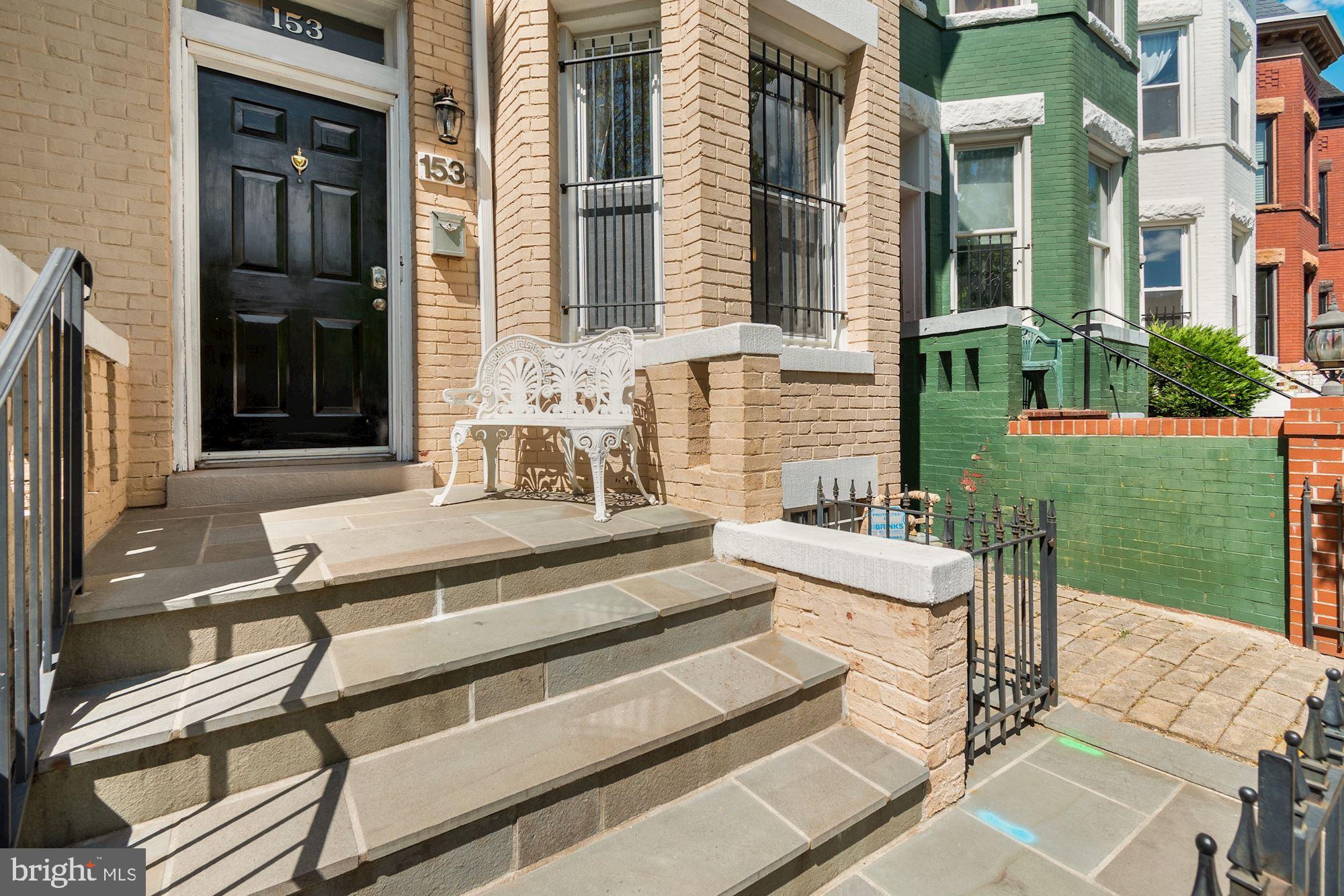 153 Randolph Place Northwest Washington, DC 20001 - Photo 3 of 46