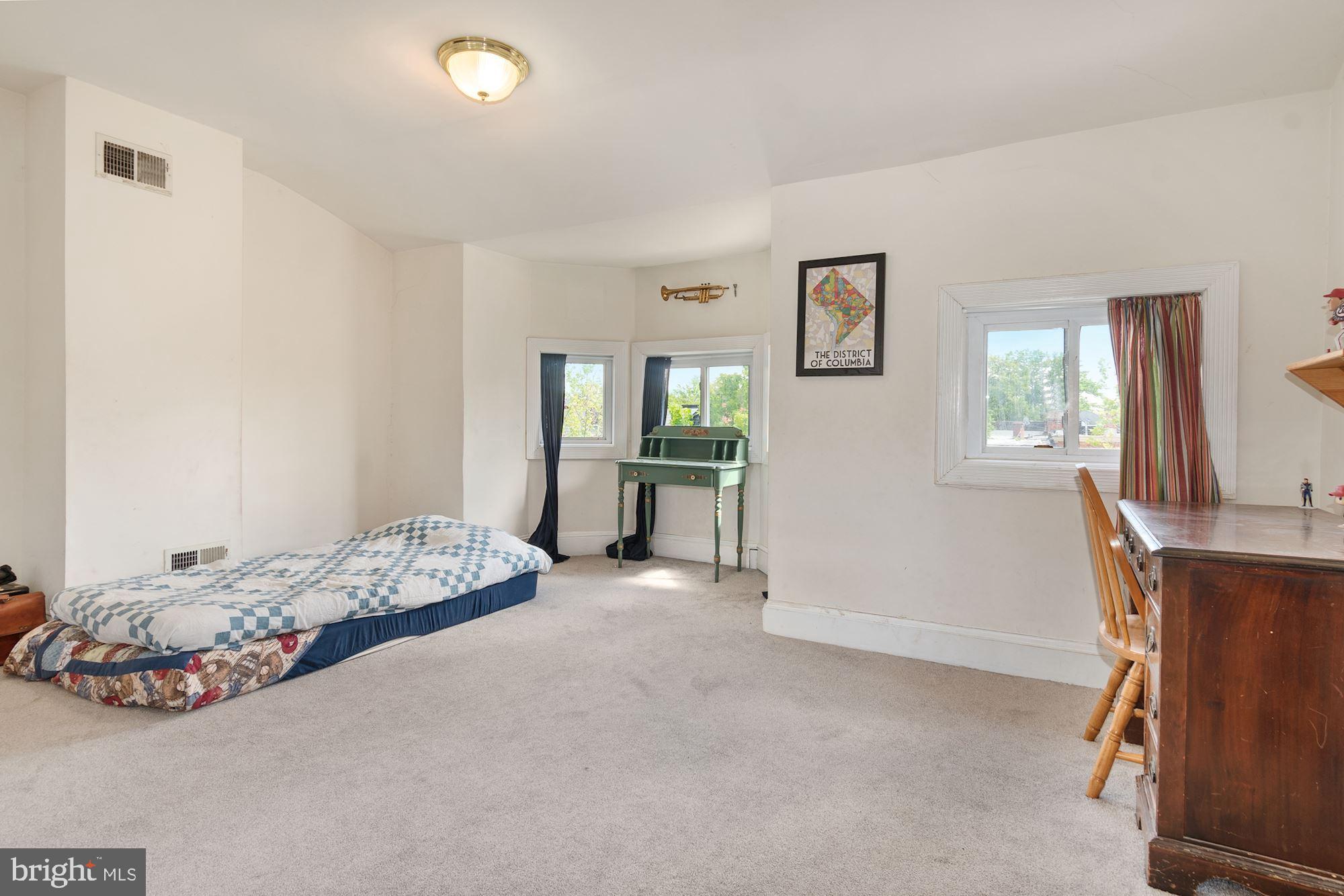 153 Randolph Place Northwest Washington, DC 20001 - Photo 32 of 46