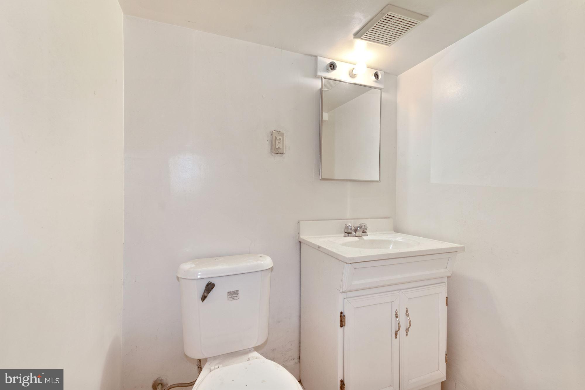 153 Randolph Place Northwest Washington, DC 20001 - Photo 37 of 46