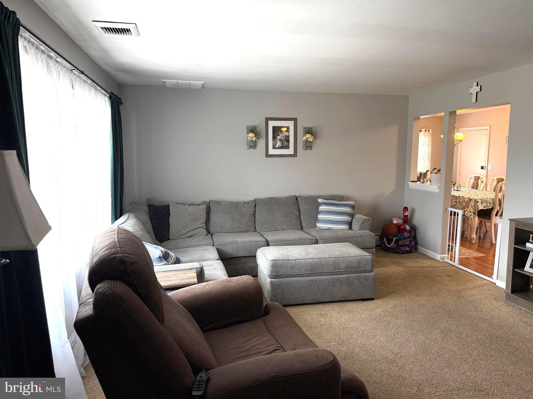 81 Queen Lily Road Levittown, PA 19057 - Photo 6 of 47