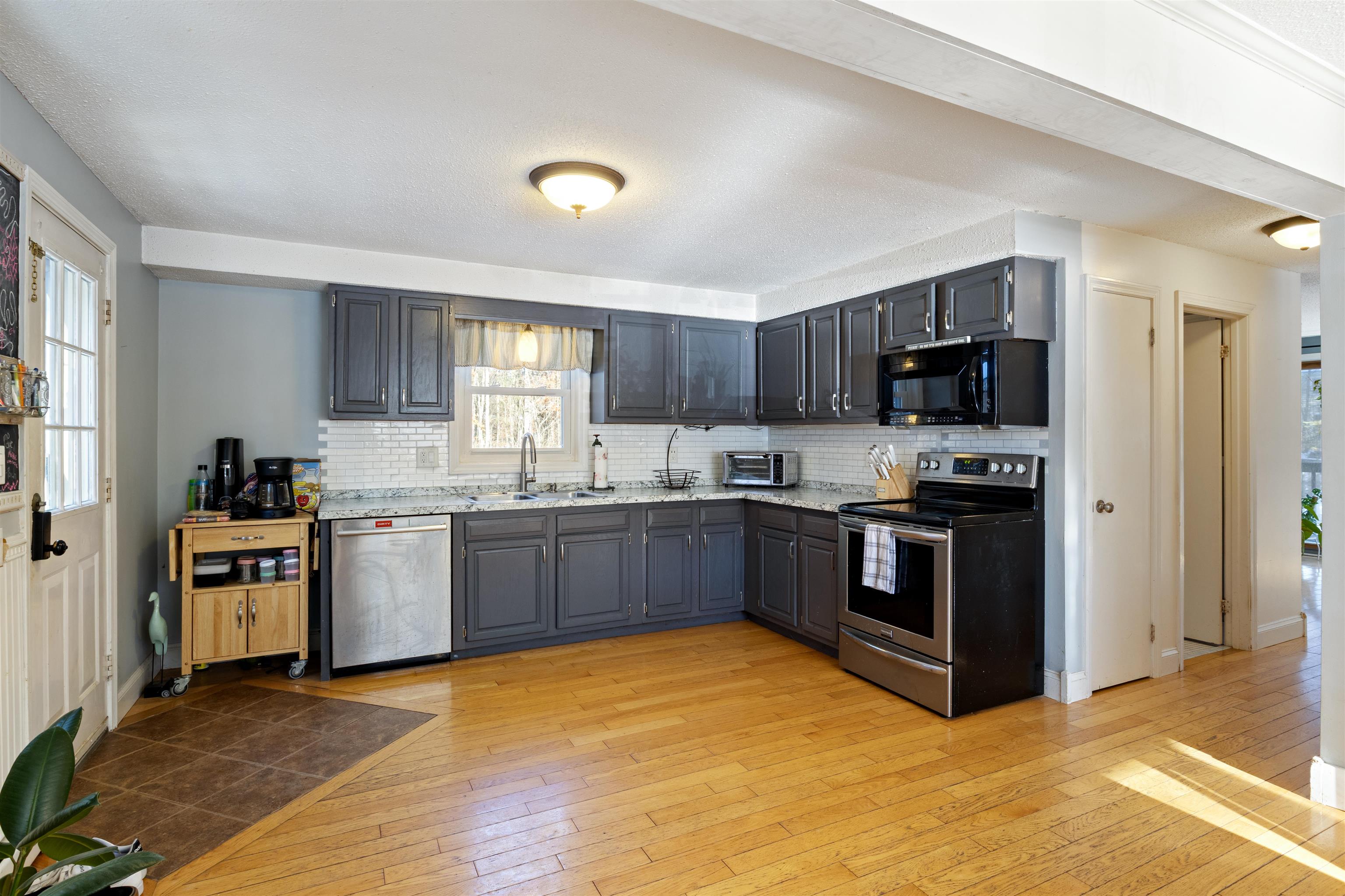 26 Barrell Run Road Fremont, NH 03044 - Photo 4 of 35 Gallery Image 4