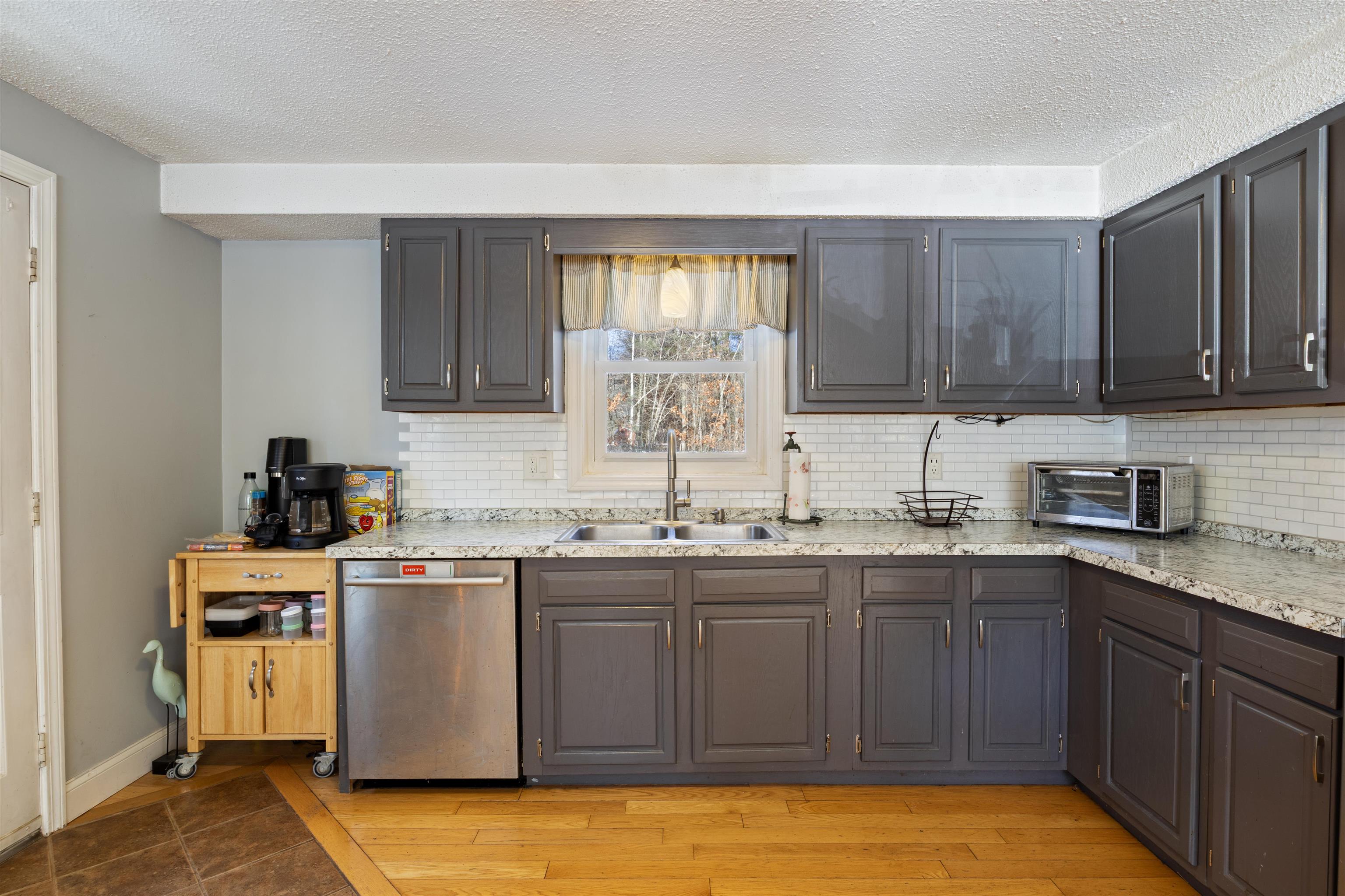 26 Barrell Run Road Fremont, NH 03044 - Photo 5 of 35 Gallery Image 5