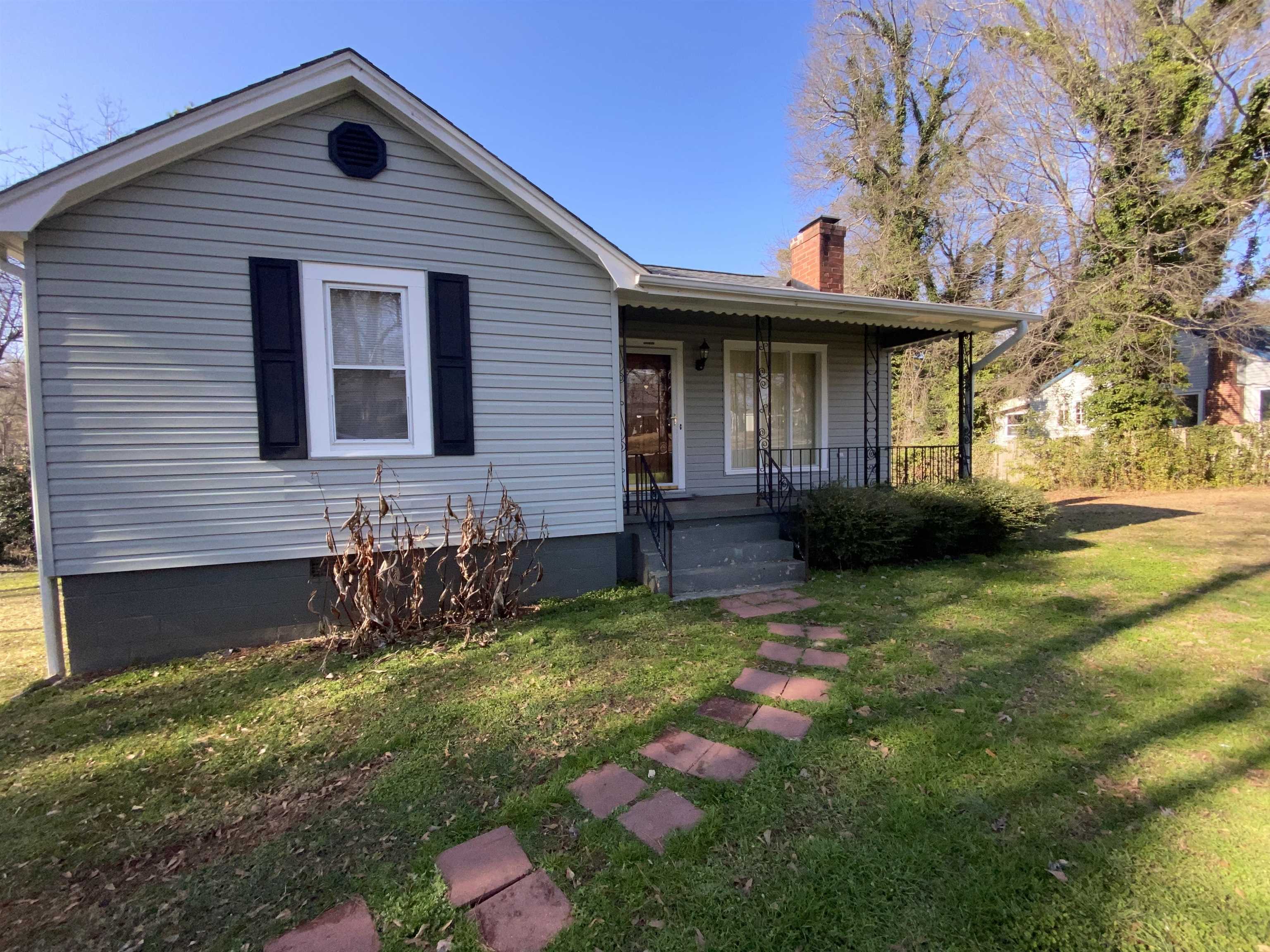 152 White Oak Road Spartanburg, SC 29301 - Photo 2 of 18 Gallery Image 2
