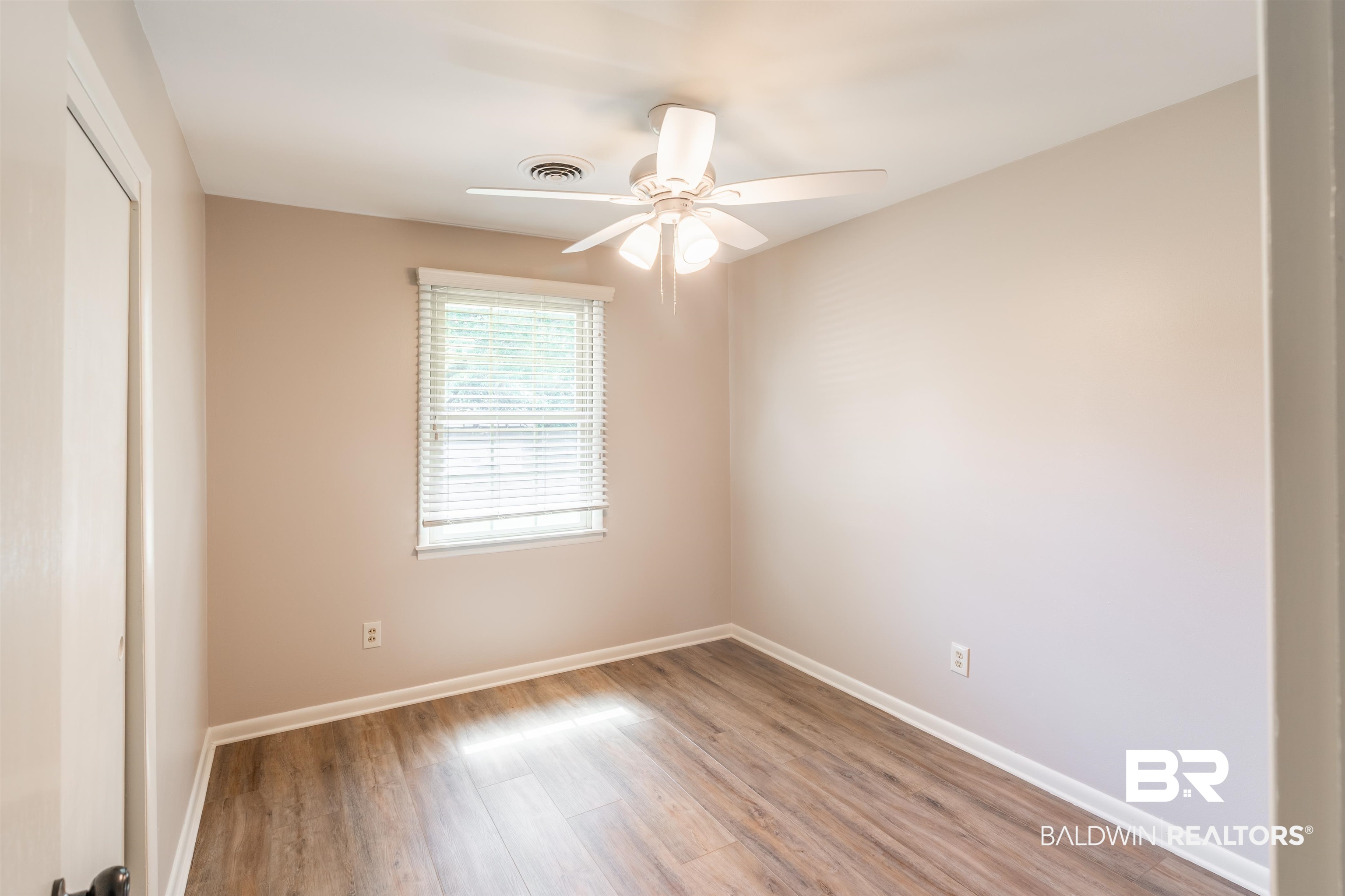 659 Grand Boulevard Mobile, AL 36611 - Photo 18 of 39