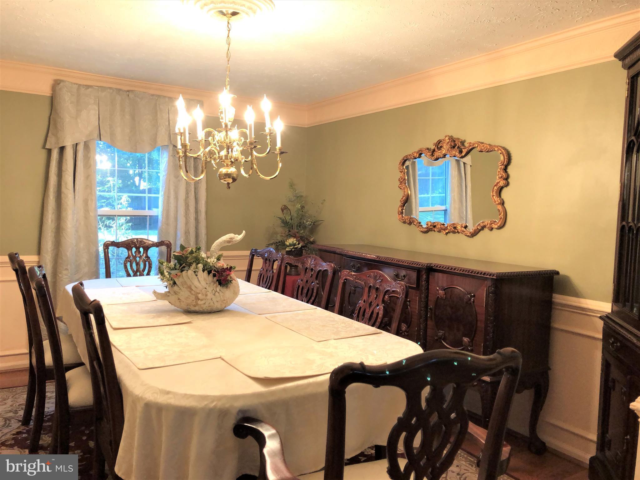 7516 Candytuft Court Springfield, VA 22153 - Photo 8 of 30 Dining Room