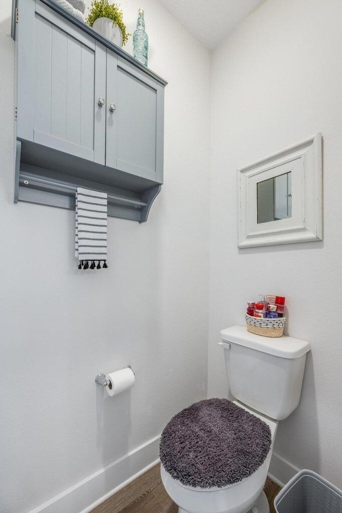 519 Mary Lou Way Crestview, FL 32539 - Photo 33 of 53 a bathroom with a sink a toilet and a mirror
