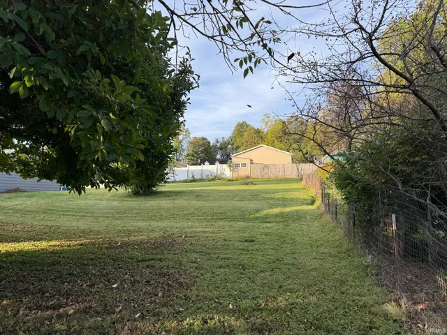 $49,900 | 909 West Temperance Street, Ellettsville, IN 47429