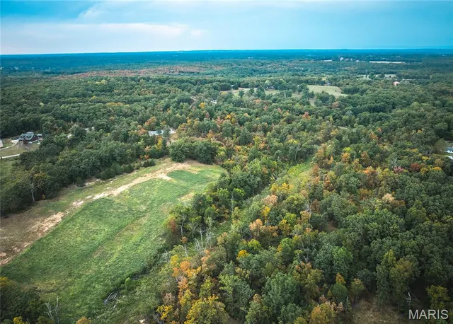 $950,000 | 198 Firehouse Drive, Waynesville, MO 65583