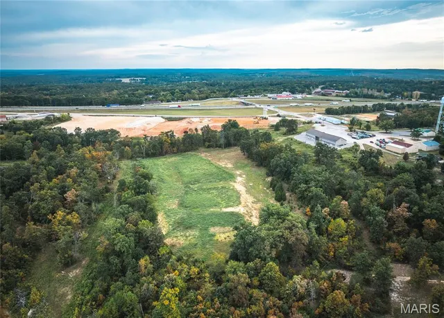 $950,000 | 198 Firehouse Drive, Waynesville, MO 65583