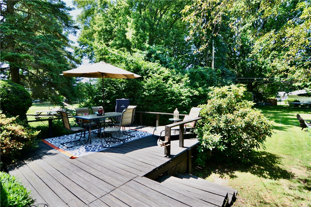 315 Walzer Road Irondequoit, NY 14622 - Photo 17 of 18