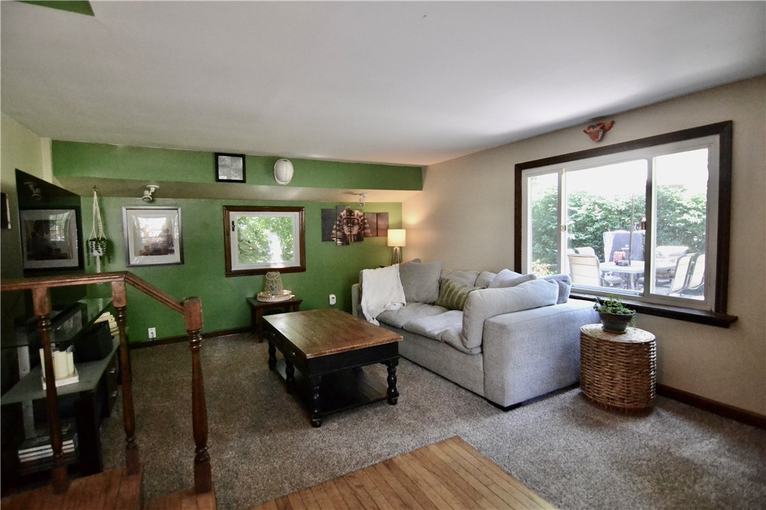 315 Walzer Road Irondequoit, NY 14622 - Photo 9 of 18