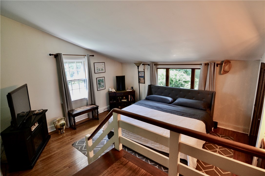 315 Walzer Road Irondequoit, NY 14622 - Photo 10 of 18