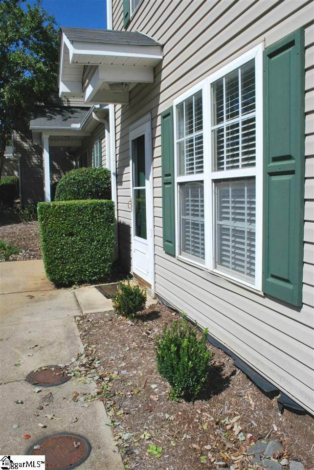 419 East Butler Road, Unit 10 Mauldin, SC 29662 - Photo 3 of 31 Gallery Image 3