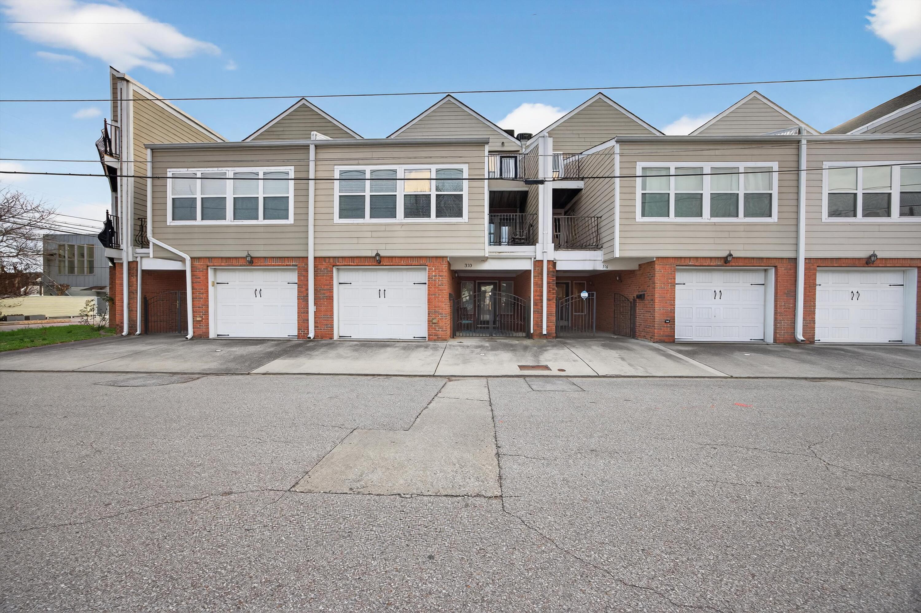 310 West 18th Street Chattanooga, TN 37408 - Photo 1 of 32 1-310 W18th Street