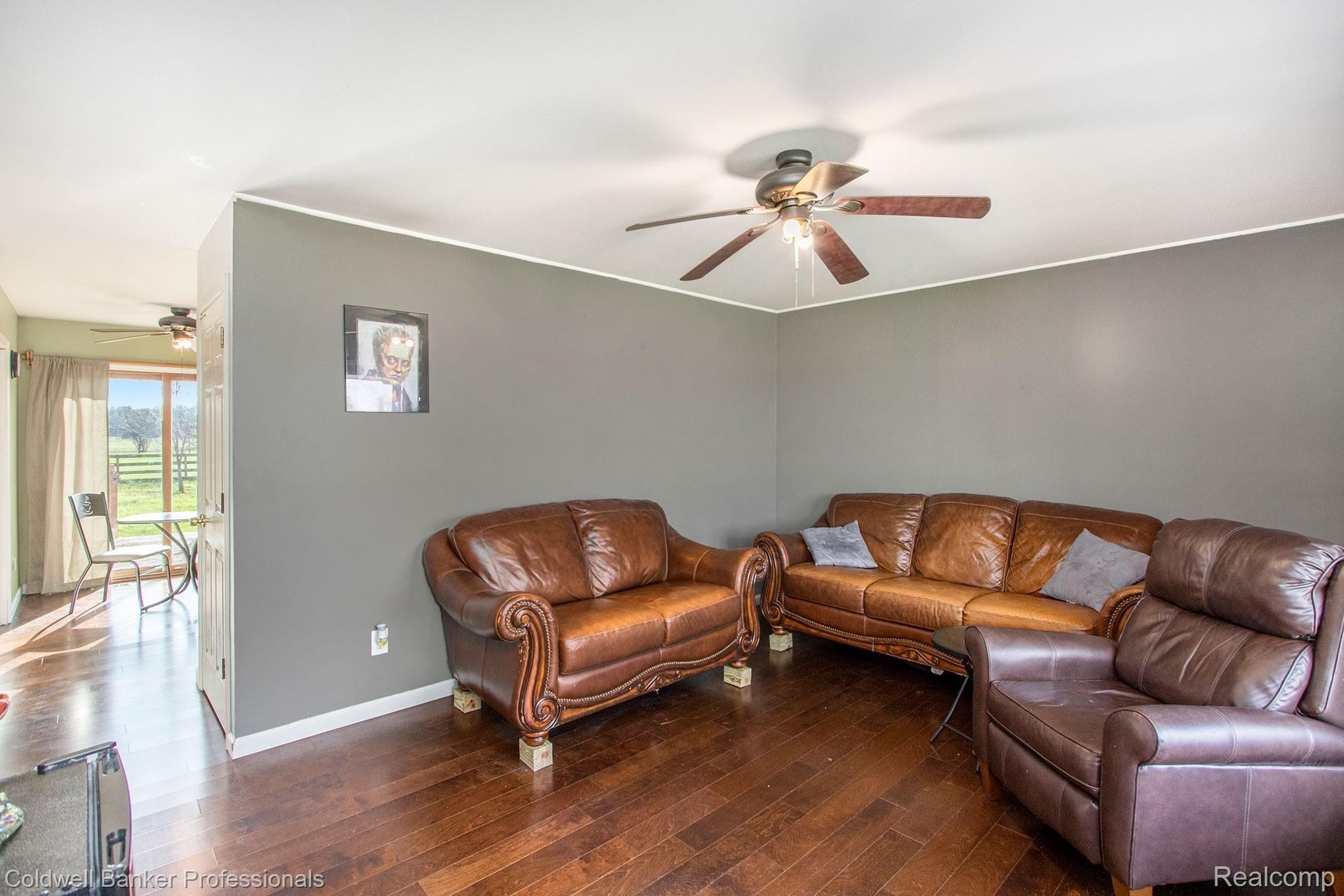 4524 Willis Road North Branch, MI 48461 - Photo 7 of 27 0N2A4516.jpg