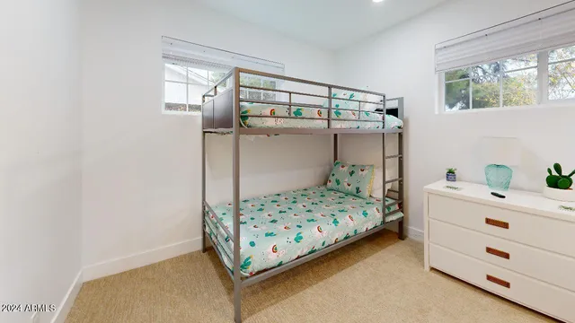 $5,000 | 5215 East Cambridge Avenue, Phoenix, AZ 85008