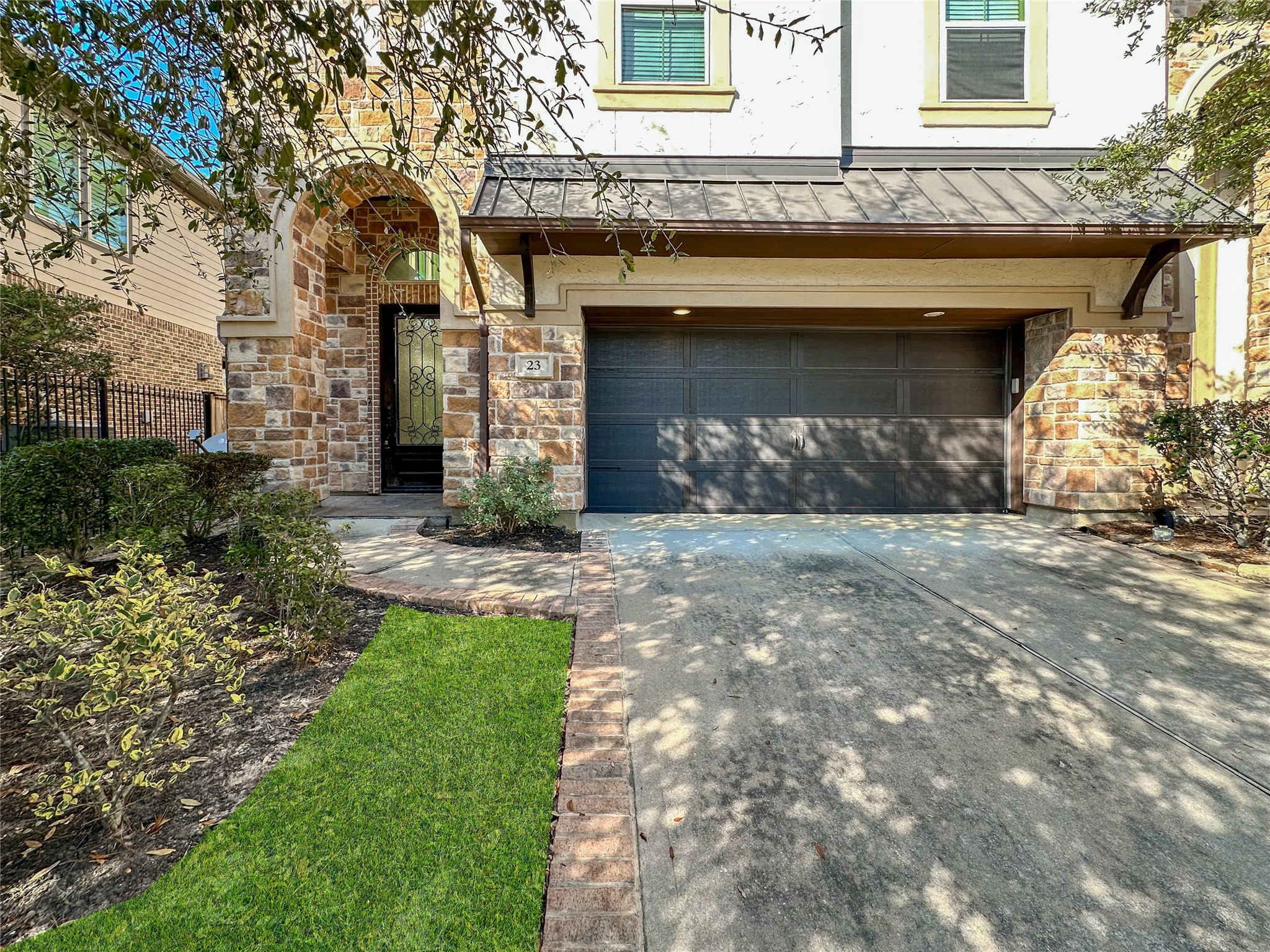 23 Jonquil Place Tomball, TX 77375 - Photo 5 of 49