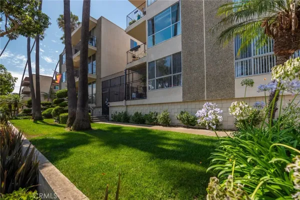 $659,000 | 2772 2nd Street, Unit A2, Long Beach, CA 90803